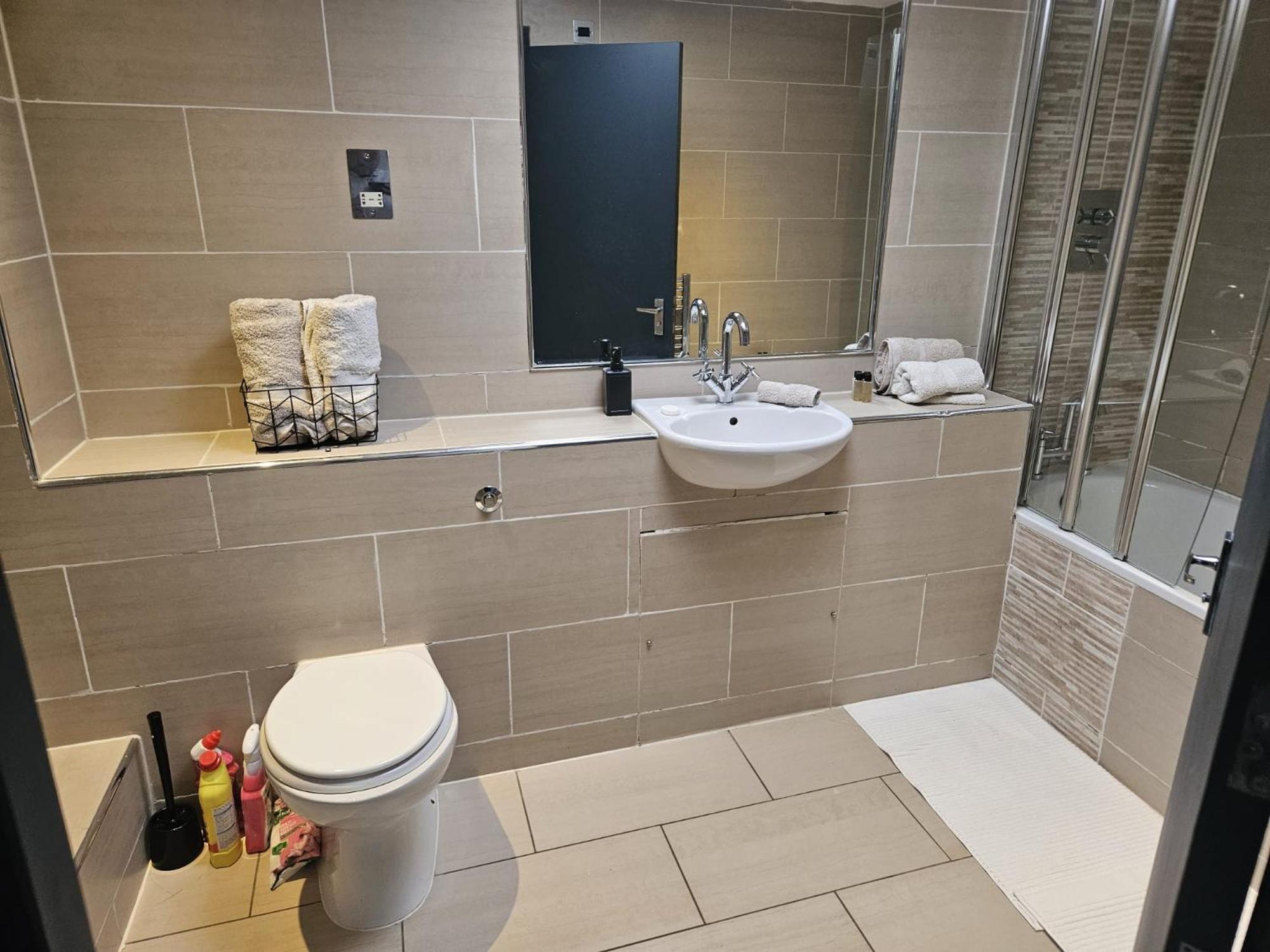 2 Bedroom City Centre Penthouse Loft Apartment Liverpool Exterior photo