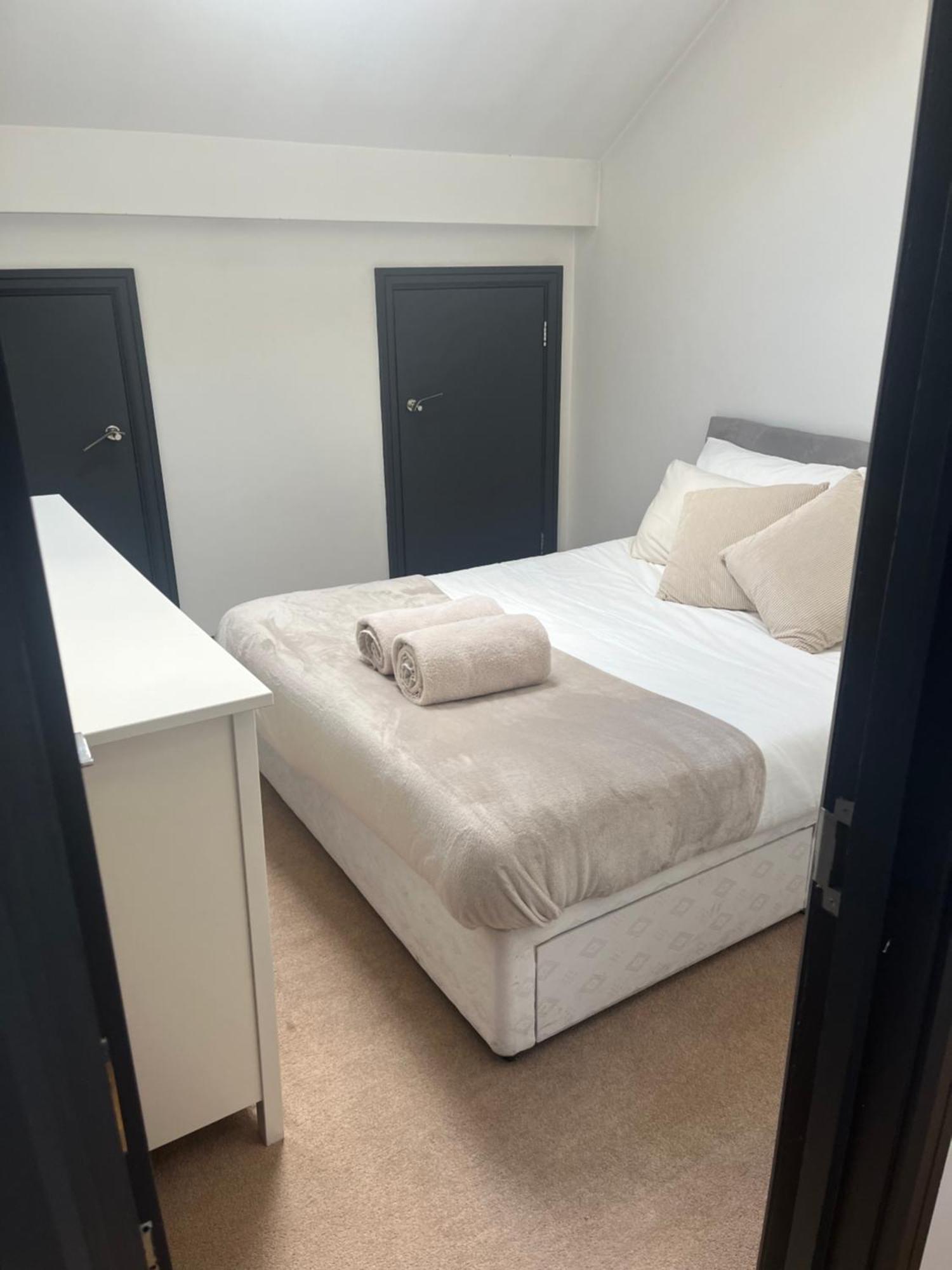 2 Bedroom City Centre Penthouse Loft Apartment Liverpool Exterior photo